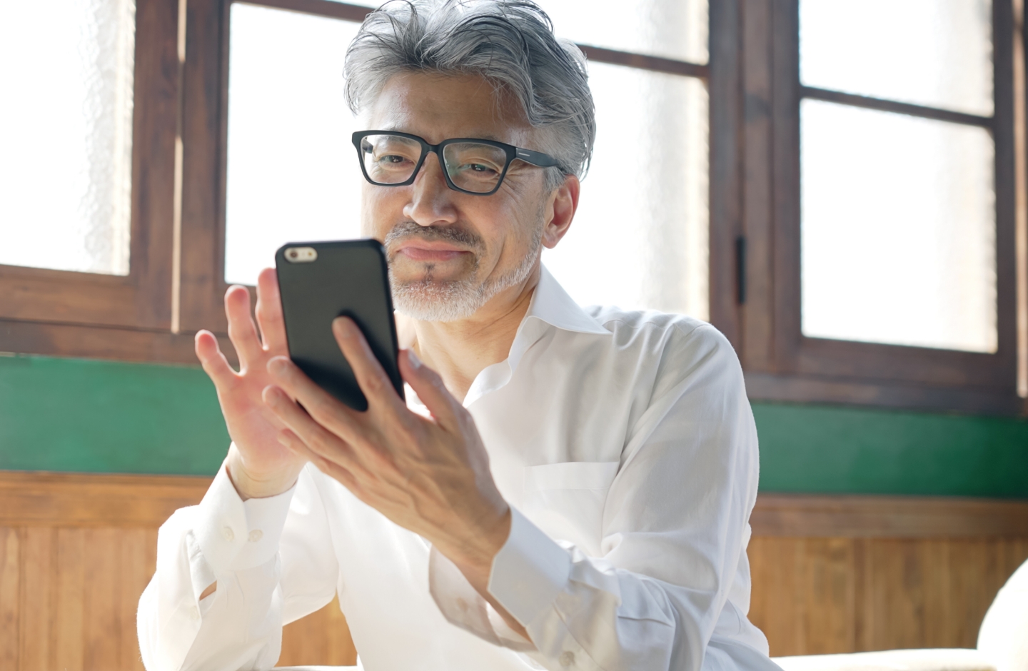 LINE無料相談&オンライン診療で専門医に相談可能